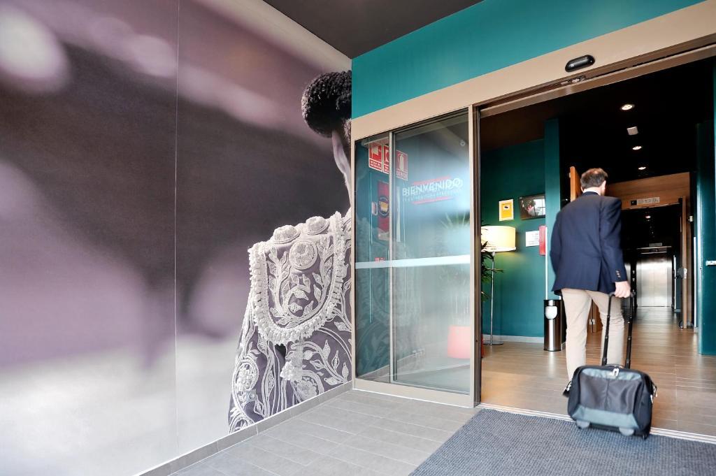 Ibis Madrid Centro Las Ventas Экстерьер фото